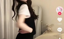 色琪琪电影网 日日撸